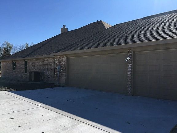 2nd image of 3005 Kate Dr
