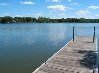 7505 Halstead Dr, Mound, MN 55364