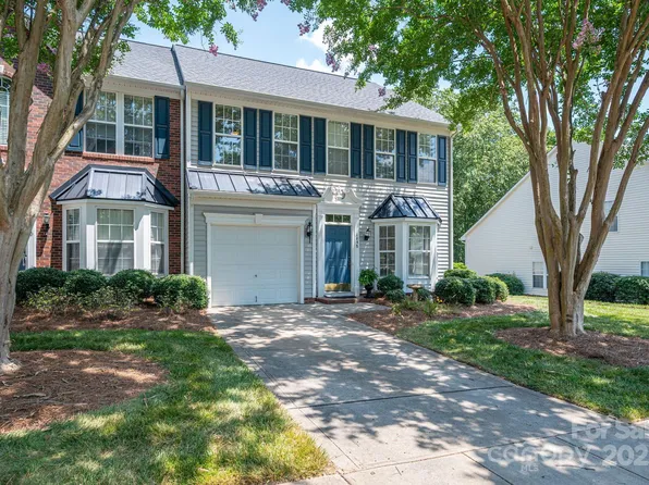 1648 Backcreek Ln, Gastonia, NC 28054