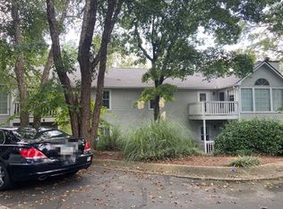 703 Gettysburg Pl, Dunwoody, GA 30350