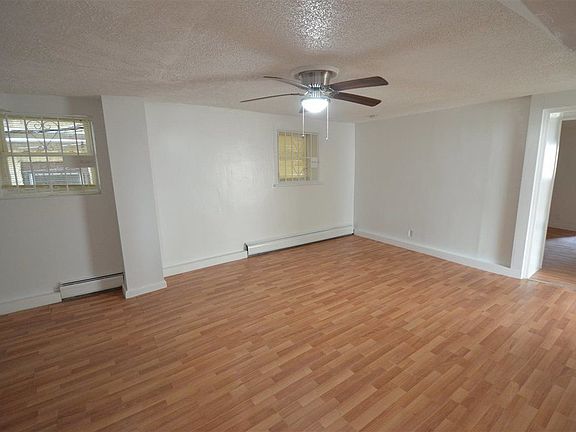 2nd image of 160 Fairview Ave #G