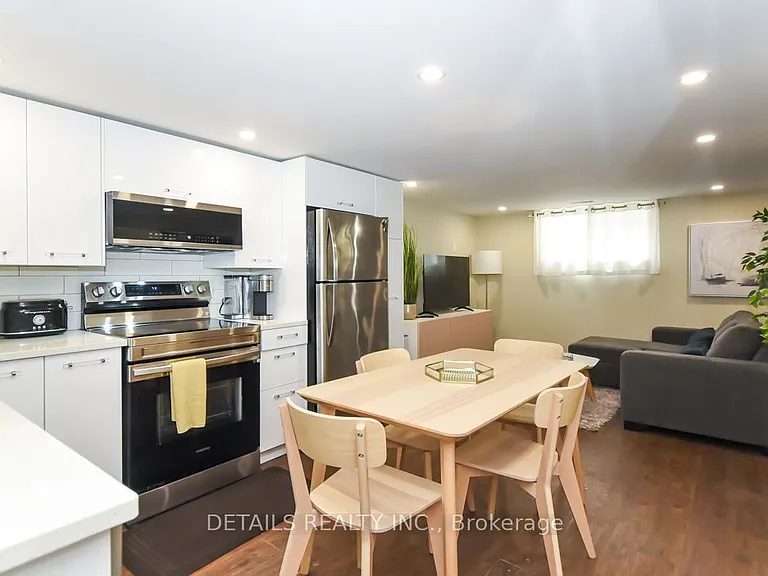 2151 Lambeth Walk #B — Photo 14