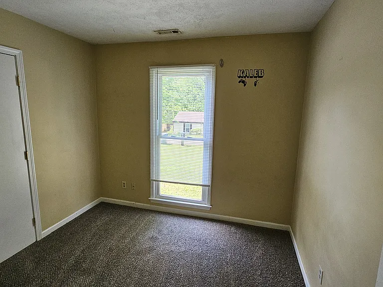5603 Windy Willow Dr — Photo 32