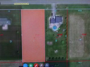 693 Shadow Wood Dr, Dixon, IL 61021