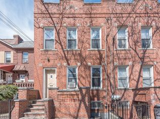 2564 44th St, Long Island City, NY 11103