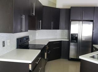 10084 NW 2nd St, Fort Lauderdale, FL 33324