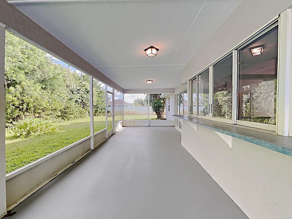 4215 SW Jarmer Rd