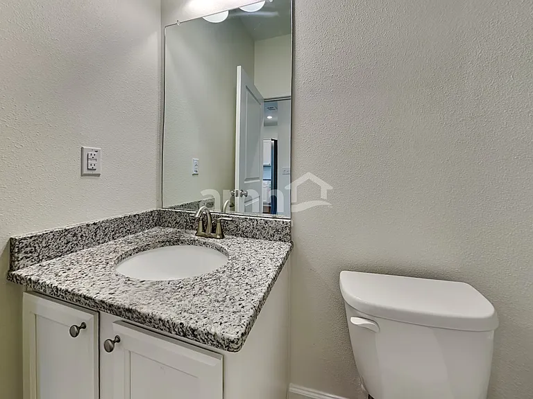 918 Walden Pond Dr — Photo 21