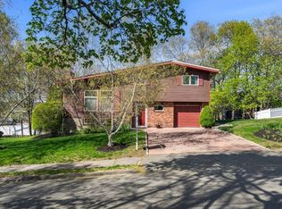 4 Belleair Dr, Swampscott, MA 01907