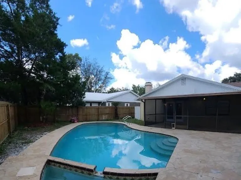8005 Beltrees Ct — Photo 35