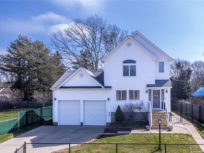 115 Maywood Drive, Mastic Beach, NY, 11951