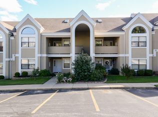 280 Wimbledon Dr APT 10, Branson, MO 65616