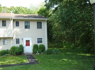 16 Heather Ln, Bridgewater, MA 02324