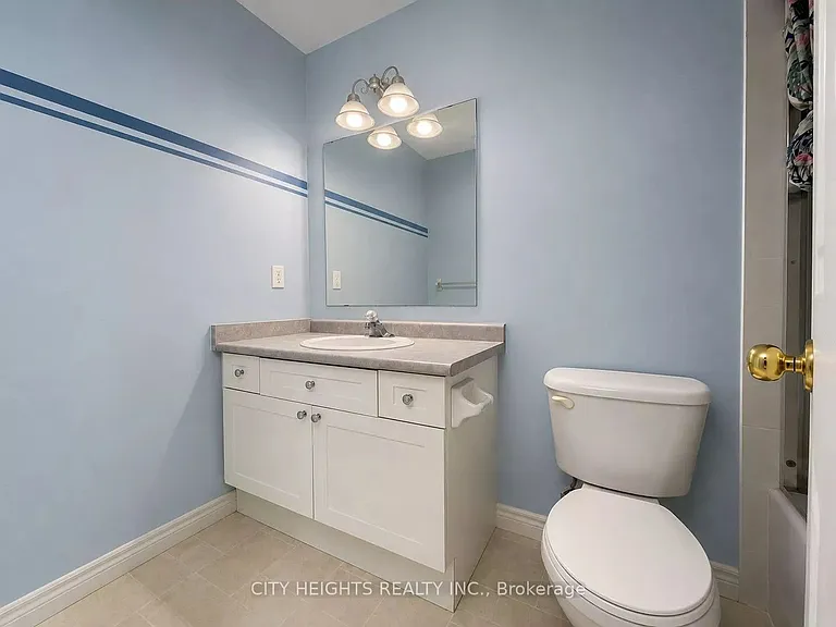 555 Grasslands Ct — Photo 29