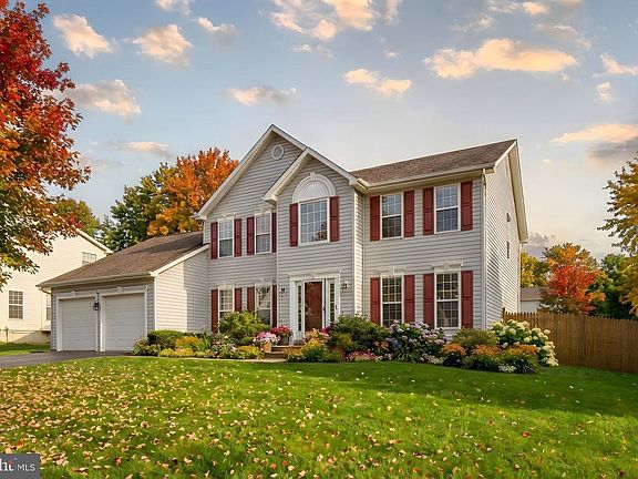 5th image of 3 Grace Ct