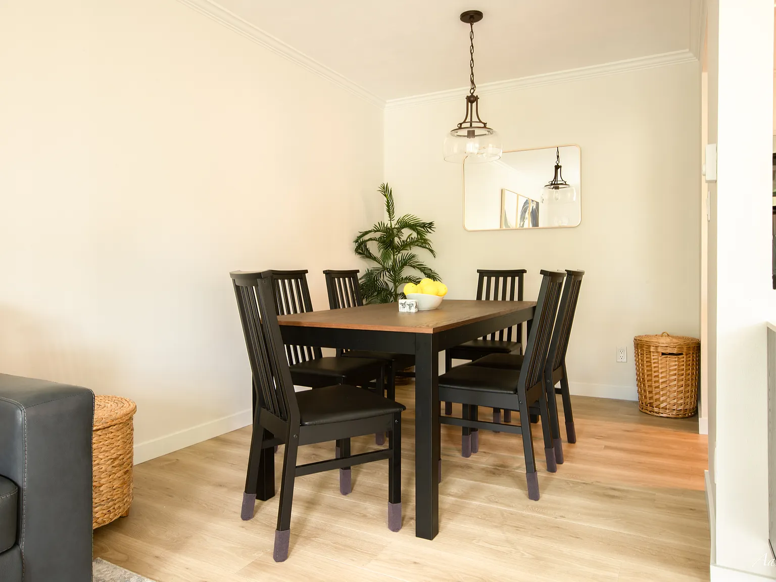 2 bed, 925 sqft, $3,250 — Photo 2