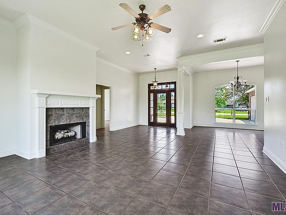 5th image of 36497 Stanton Hall Ave