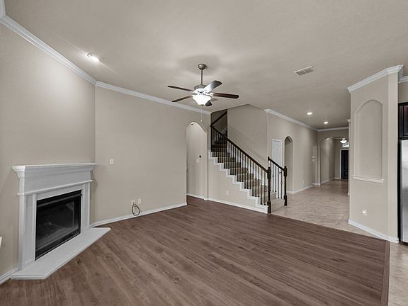3rd image of 16516 Spence Park Ln