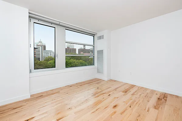 Rented by Bold New York | media 84