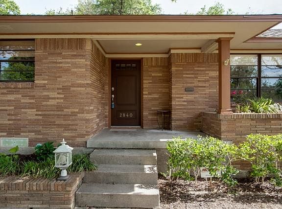 3rd image of 2840 Whitewood Dr