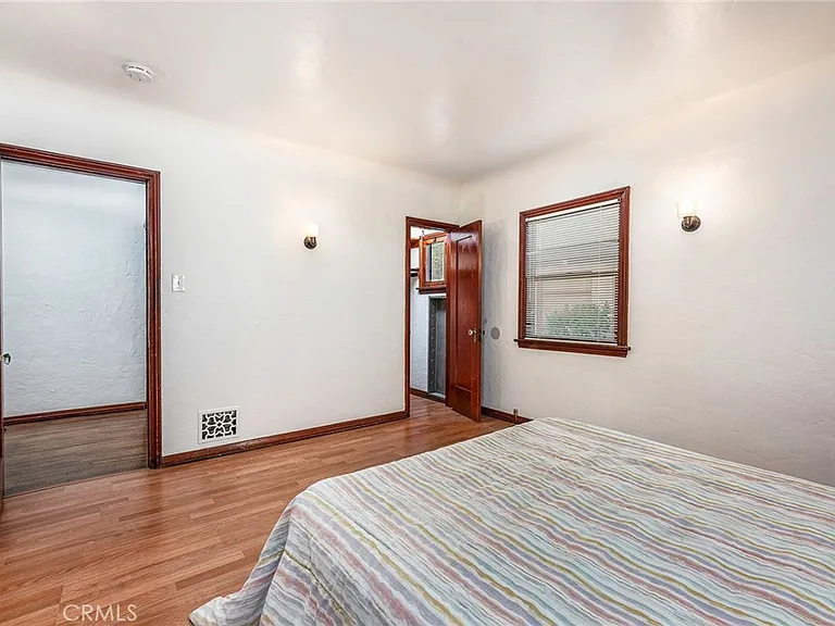 429 Olive Ave — Photo 21