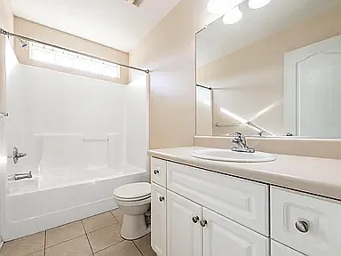 1473 Oxpens Rd — Photo 18