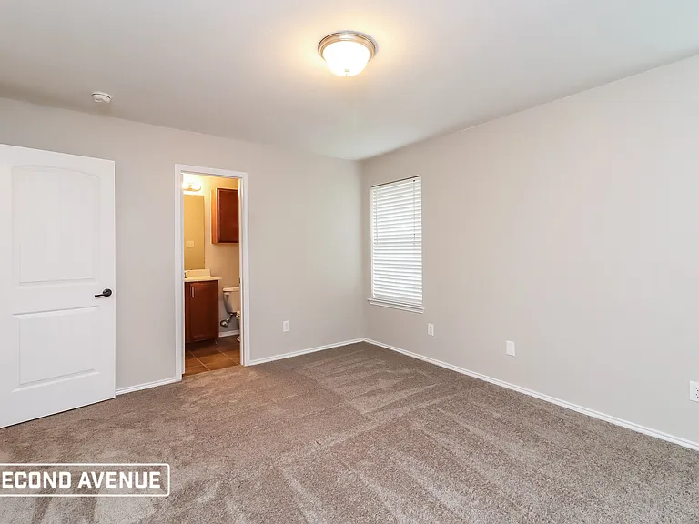 8660 Boswell Meadows Dr — Photo 12