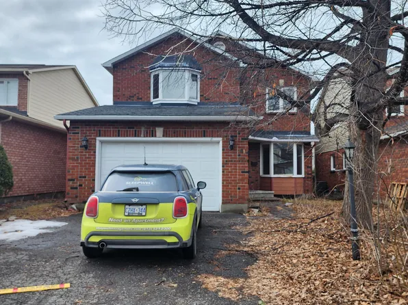 61 Castlethorpe Cres #1, Ottawa, ON K2G 5P8