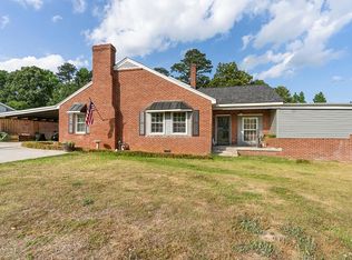 304 Glenwood St, Greenwood, SC 29649