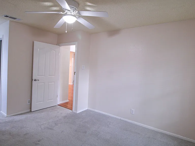 13018 Heimer Rd #210 — Photo 13