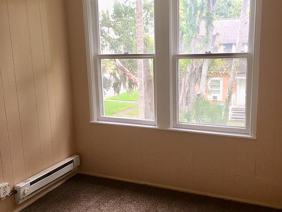 4th image of 141 Fairview Ave APT 1