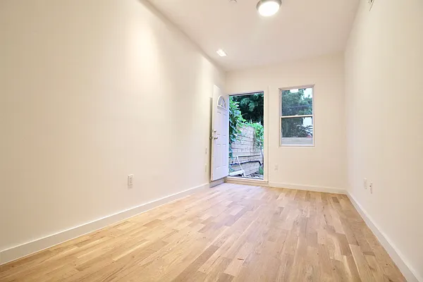 Rented by Superior Homes | media 25