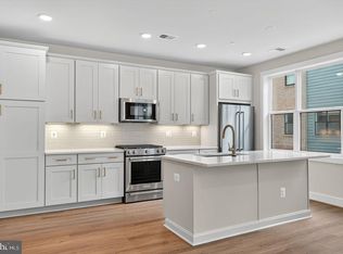 112 Pepperell St, Alexandria, VA