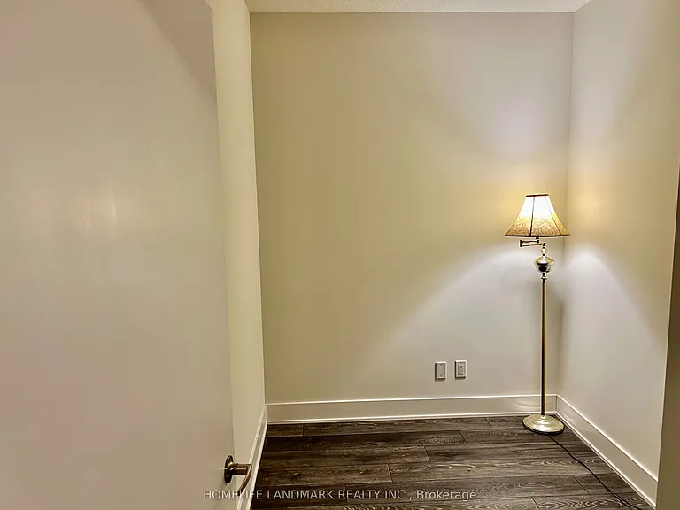 188 Fairview Mall Dr #1116 — Photo 8