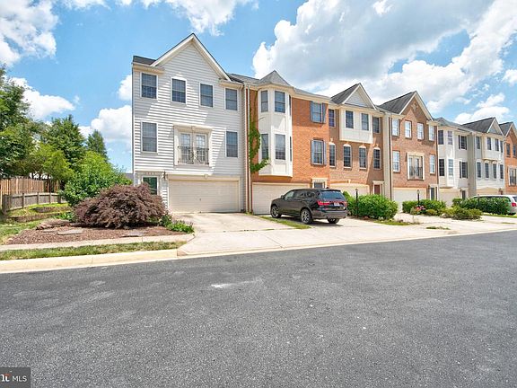 2nd image of 12037 Kemps Landing Cir