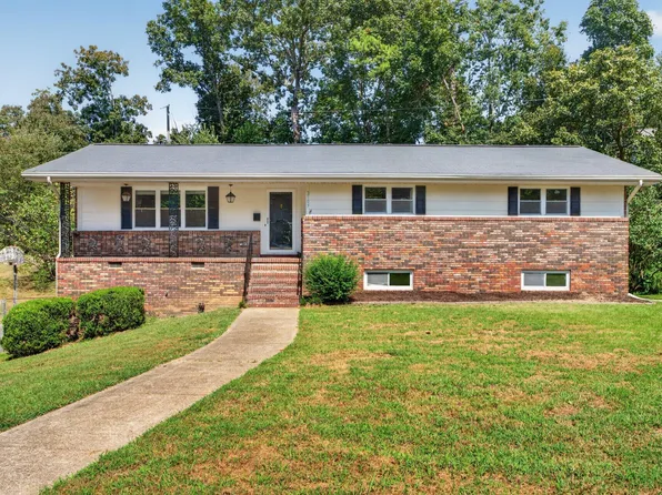 2103 King Court Ln, Chattanooga, TN 37421