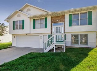 1843 Lakeside Dr, Iowa City, IA 52240