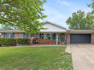 447 Scenic Dr, Forsyth, MO 65653