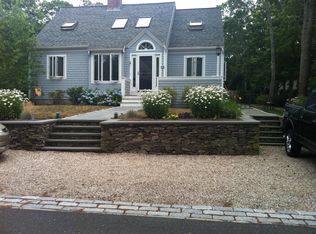 18 Bluff Ave, Mashpee, MA 02649