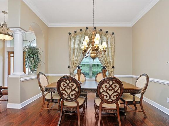 4th image of 970 Worthington Ct