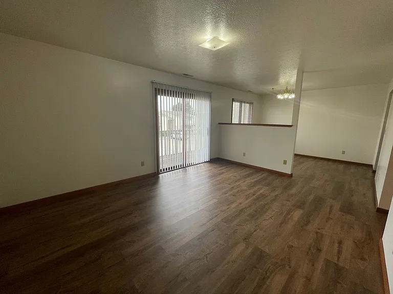 211 Tanglewood Dr #C — Photo 5