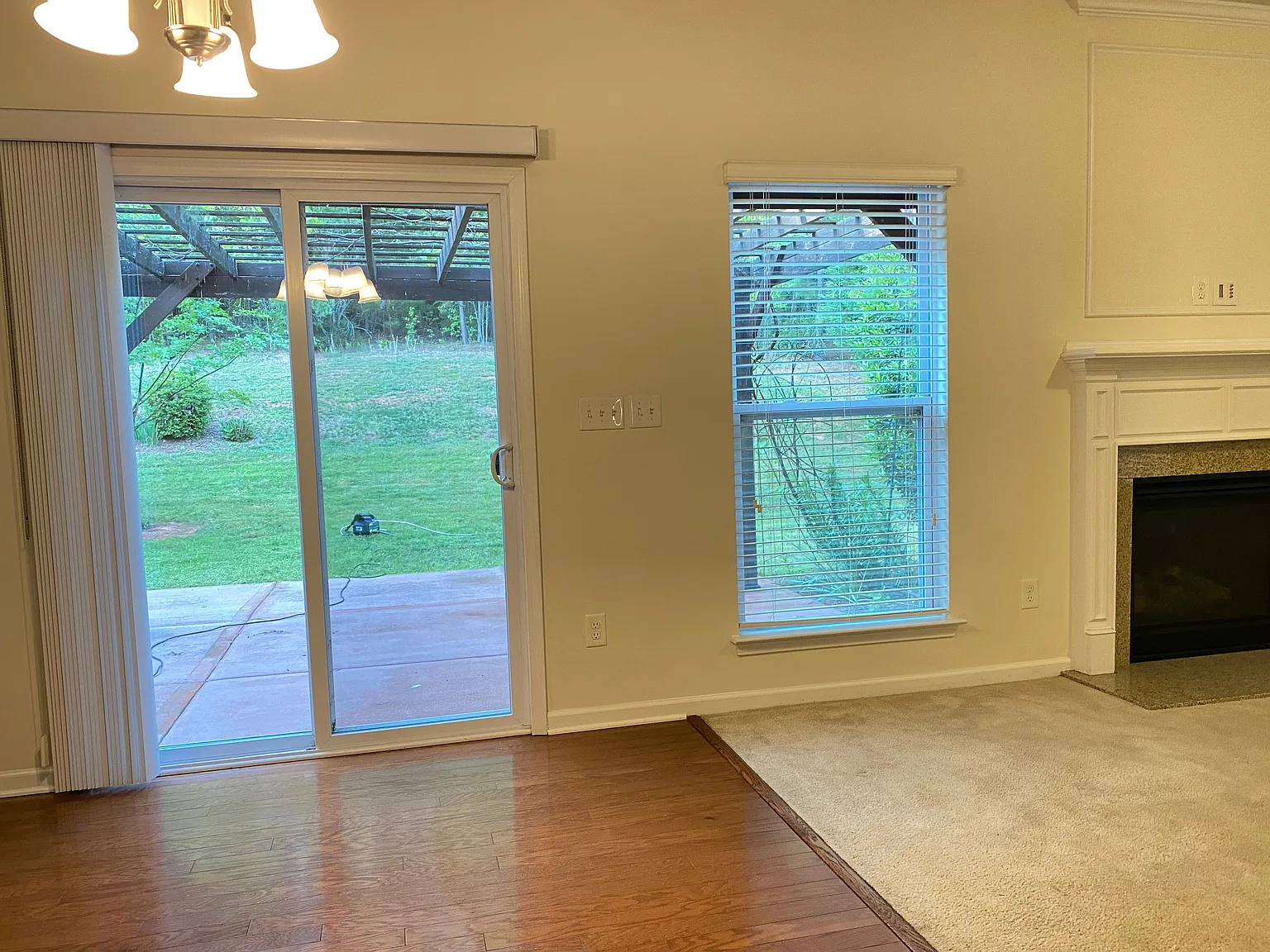 3 bed, 2.5 bath, 2300 sqft, $2,800 — Photo 3