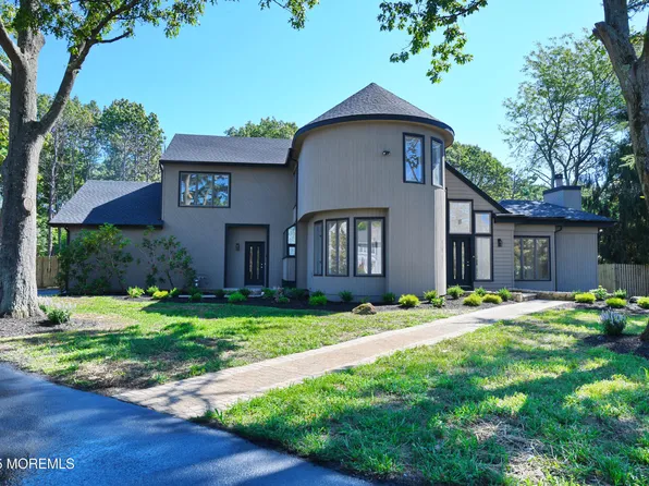 2100 Princeton Court, Allenwood, NJ 08720