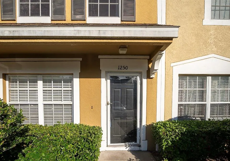 1250 Redondo Way