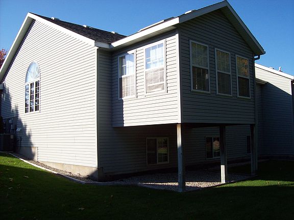2nd image of 2846 Jewel Ct