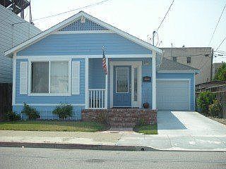 1st image of 477 Mastick Ave