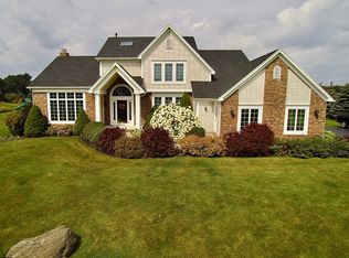 5 Portofino Cir, Henrietta, NY 14467