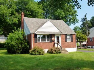 704 Orchard Way, Hatboro, PA 19040