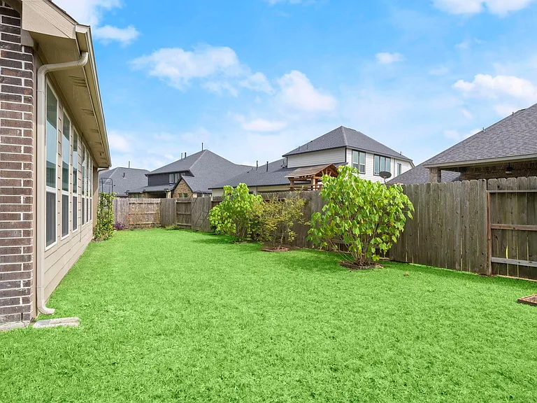 10054 Black Maple Dr — Photo 29