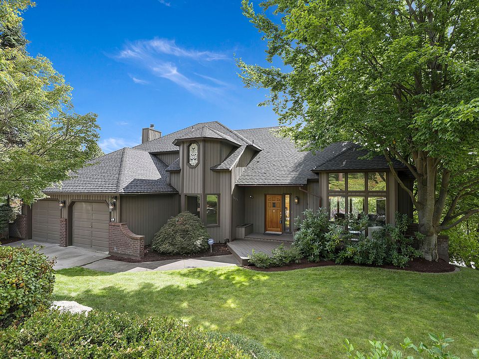1st image of 7823 E Columbia Dr